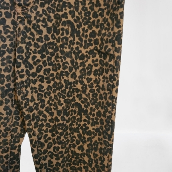 Universal Thread High Rise Skinny Jeans 00/24 R - Picture 3 of 3